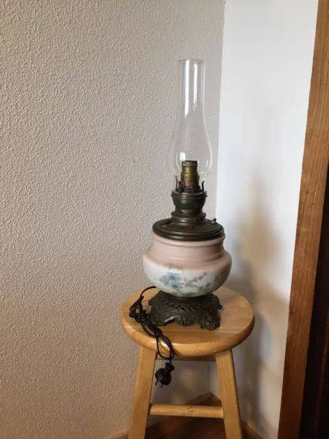 Vintage Parlor Oil Lamp, Electrified, Pink & White, Blue Flowers, 20 1/2”, Works