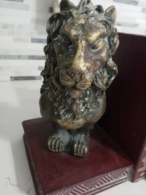Cast Iron Pair Of Heavyweight Sitting Lions Bookends 3