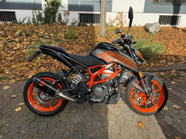 KTM Duke 125 Black Akrapovic Tuning Motorrad Leichtkraftrad