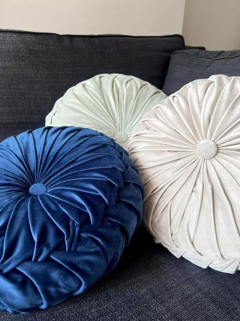 LAURA ASHLEY VELVET Cushion Luxury Pumpkin Cushion Throw Pillow Decor Couch Sofa 15.50 PicClick UK