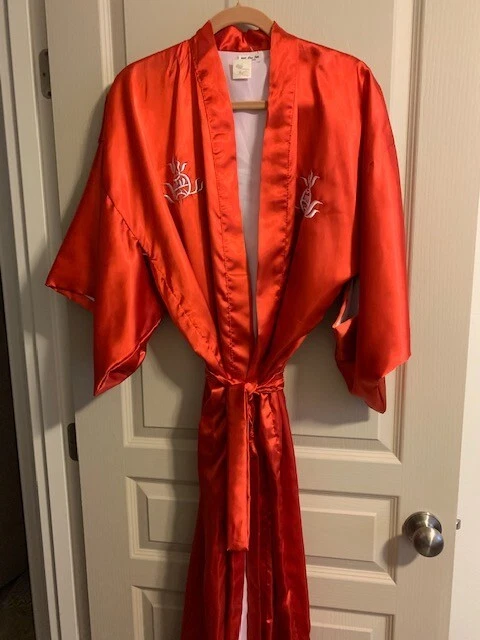 100% Silk Red Traditional Kimono Robe w/ White Embroidered Dragon from Singapore