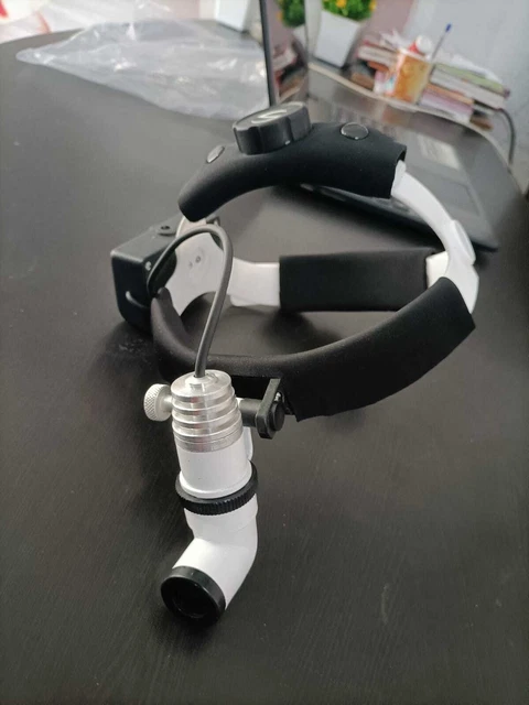 Phare Chirurgical Dentaire Sans Fil LED 10W – Lumière Frontale, Autonomie 4h, Neuf