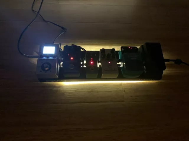 Pedalboard LED Lichtstreifen warmweiß Duo Gitarreneffekte Pedaltrain Rockboard