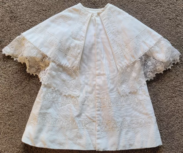 Splendido Cappotto Antico Cotone Ricamato A Mano Da Ragazza.