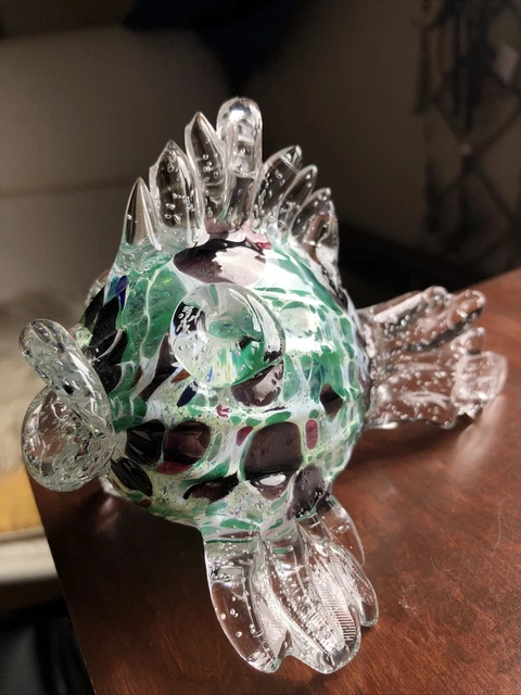 Beautiful art Glass Fish Hand Made Beautiful Color and Detail Signed by Artist