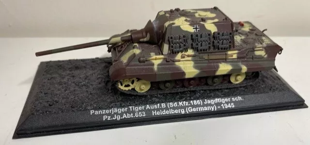 1/72 Panzerjager Tiger Ausf. B Sd.kfz.186 Jagdtiger 1945 Tank