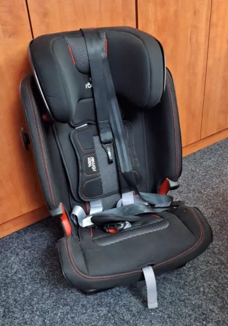 Britax Römer Advansafix VI R ISOFIX Auto Kindersitz Schwarz NEUW