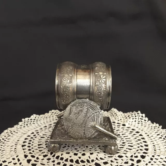 Rogers, Smith Co. Meriden, Ct. Quadruple Silverplate Napkin Ring. Fans And...