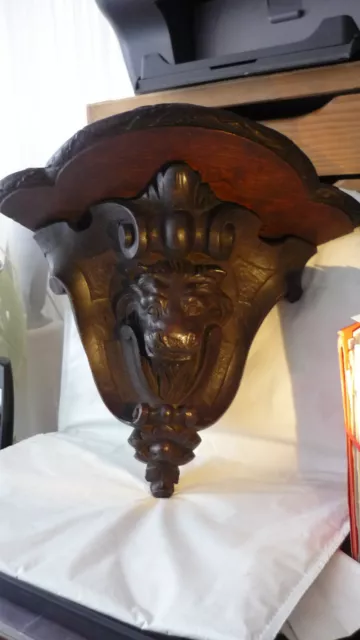 Hand Carved oak Wood Wall corner Shelves with head of lion XIX EME CENT