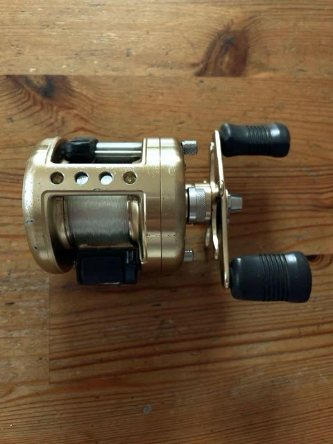 SHIMANO CALCUTTA 100XT Gold Fishing Reel Double Handle Metal