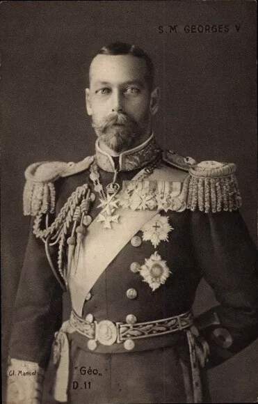 Ak König Georg V. von England, Portrait, Uniform, Orden - 3609549