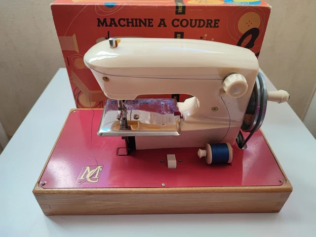 Machine à Coudre Jouet 'Ma Cousette' Vintage Années 70 - Avec Sa Boîte D'origine - Occasion (France)