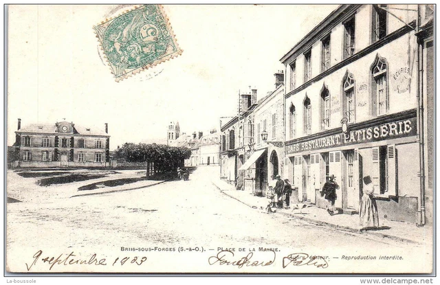 91 BRIIS SOUS FORGES - place de la mairie