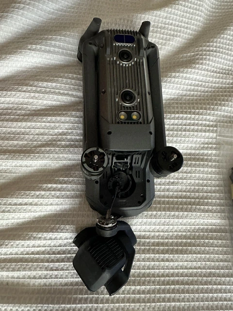 DJI MAVIC 3 CLASSIC Bare drone. Spares Repair £230.00 - PicClick UK