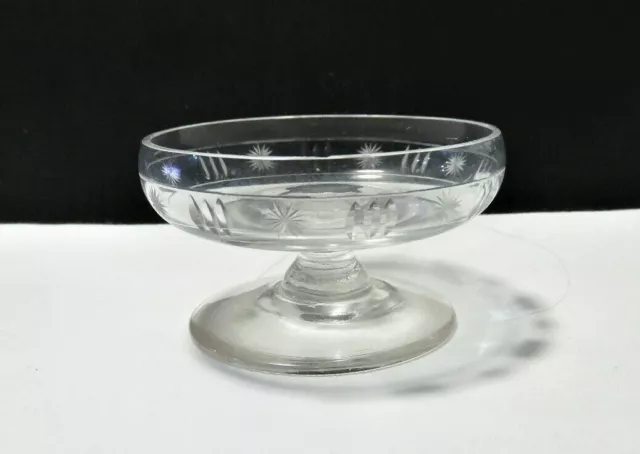 Vintage Etched Crystal Pedistal Open Salt Dip Dish