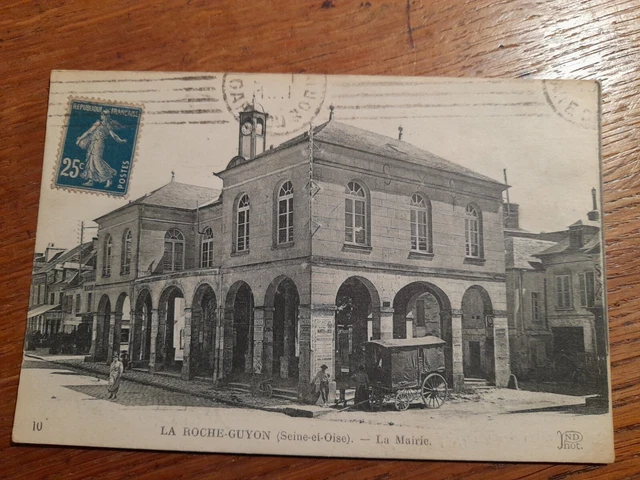 CPA - 95 - La Roche Guyon - La Mairie - animated -