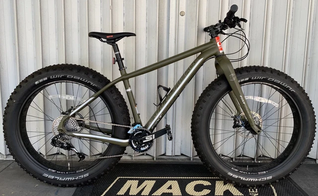 2017 CANNONDALE FAT CAAD 2 MEDIUM reg. 2 000 PRE OWNED