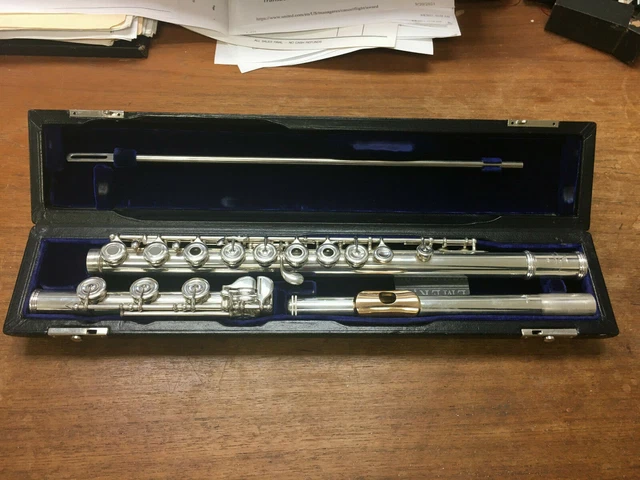 Vintage Usa-Made Pre-Wasser V.q.powell  "Hand-Made Custom" Flute, 14K Gold Lip.
