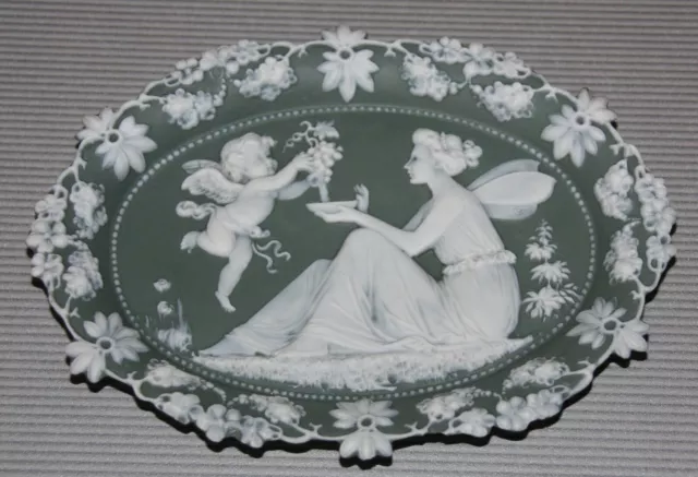 Antiguo Ovales Cuadro en Relieve Sepiolith (Espuma de Mar En Sonido) B 17 CM