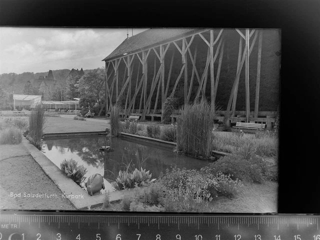 30055094 - 3202 bathroom Salzdetfurth spa park glass negative