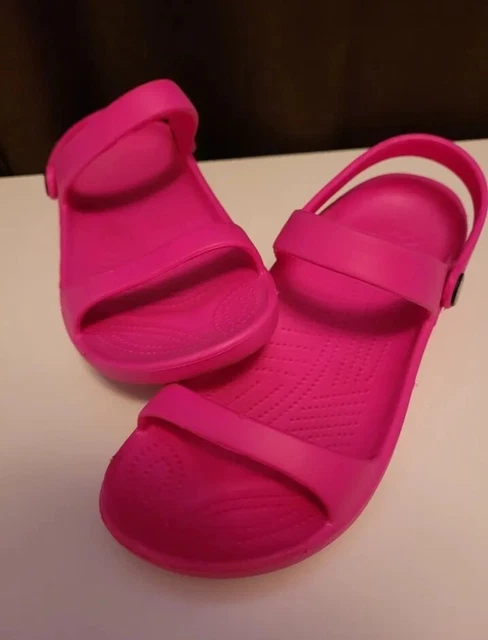 Dawgs Womans Size 8-  Three Strap Style PINK Waterproof