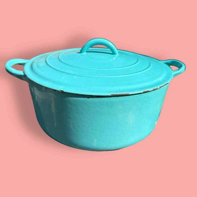 RARE VINTAGE LE Creuset Cast Iron Dutch Oven Paris Turquoise Blue "E" 4