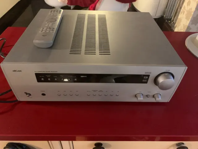 Arcam AVR200 Audiophile Amplifier Receiver with Remote in Excellent Condition