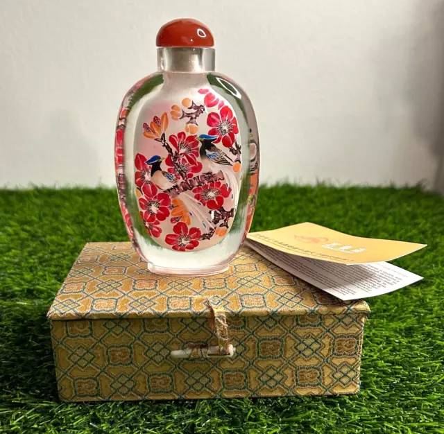 Vintage Inside Reverse Painted Chinese Glass Snuff Bottle