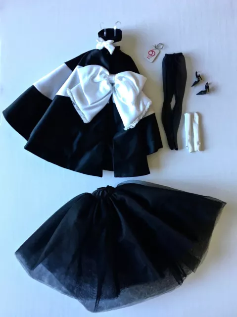 BLACK And WHITE FOREVER Barbie Silkstone doll OUTFIT - Complete including shoes.