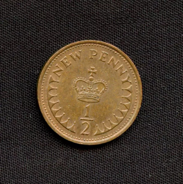 1971 Half New Penny Coin Queen Elizabeth II Great Britain UK Vintage