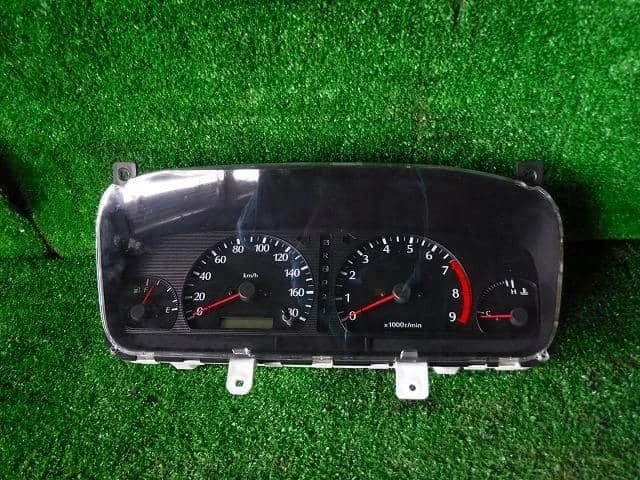 NISSAN Laurel 2002 GF-HC35 Speedometer 248205L320 [Used] [PA23280981]