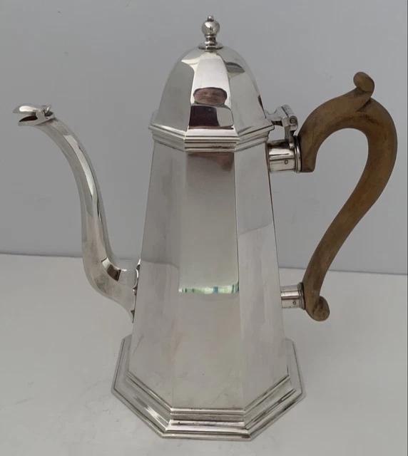 Collingwood & Co Queen Anne Britannia Standard .9584 Fine Sterling Coffee Pot