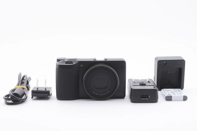 Ricoh GR IIIx Compact Digital Camera Shutter Count 437 [Near Mint+++] #752A