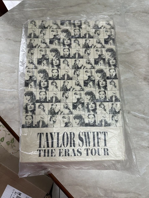 TAYLOR SWIFT - The Eras Tour VIP Pack |NEW| EUR 150,00 - PicClick IT