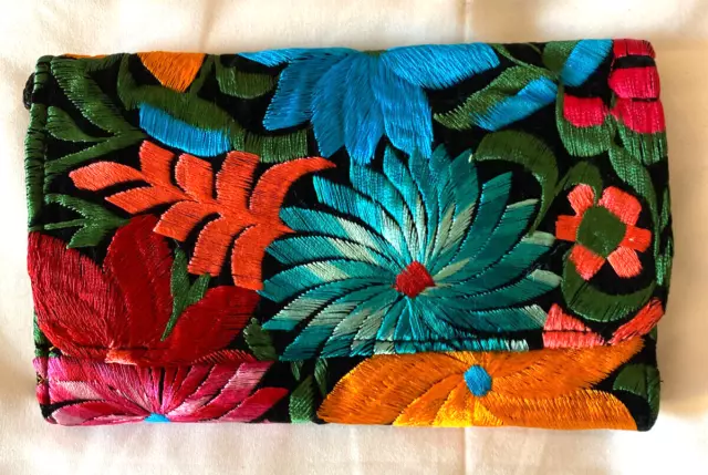 Wallet Purse Pocket Book Guatemala Hand Made Huipil Flowers Indigenous People AM