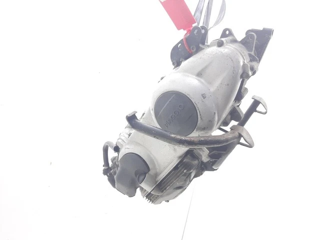 MOTEUR COMPLET PIAGGIO Vespa 300 GTS SUPER EUR 908,60 - FR