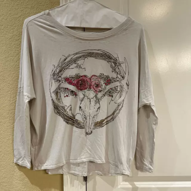 Chaser medium NWOT top antler with roses