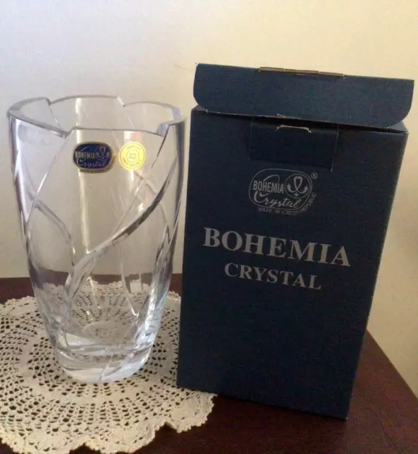 Vintage Bohemia Crystal Vase 24% PbO Hand Cut Lead Crystal Czech Republic 21 cm