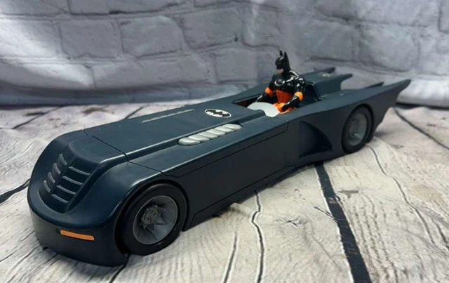Batman avec aile figurine Kenner occasion - Destination figurines