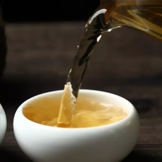 500g Yunnan Pu'er Tea Icelandic Small Dragon Column Mini Bamboo Tube Raw Tea