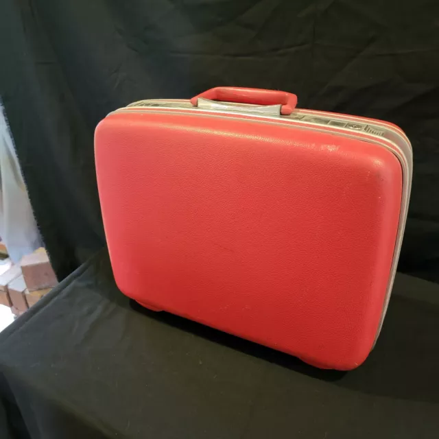 RARE Vintage RED SAMSONITE Overnight Carry On Briefcase Fashion Hard Case No Key