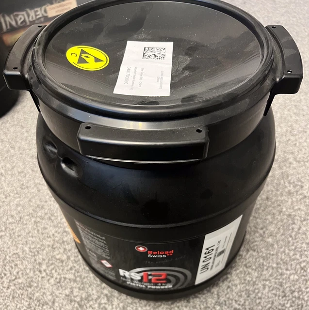 Water tight storage containers