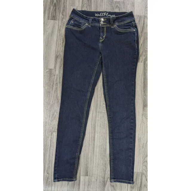 Wallflower Juniors Size 7 Pockets Skinny Embroidered Denim Blue Jeans
