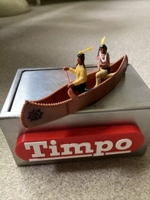 Timpo Stammesindianer im Kanu-Look 🙂