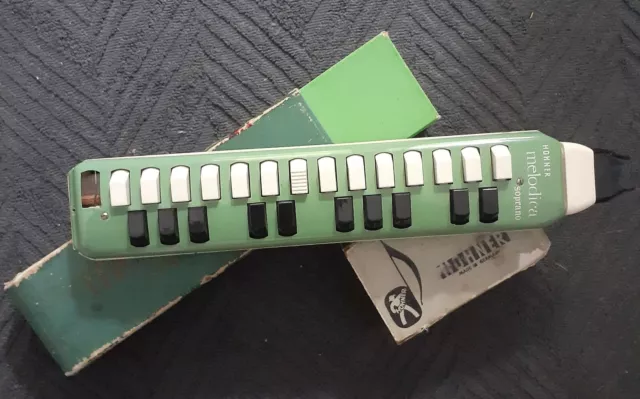 ORIGINAL RARE Vintage GREEN - HOHNER Melodica Soprano - Made In GERMANY