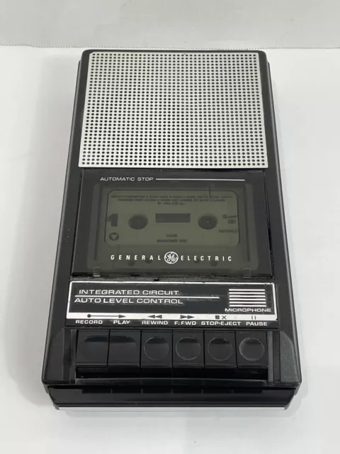 VINTAGE GE GENERAL ELECTRIC Portable Cassette Tape Recorder Player D3