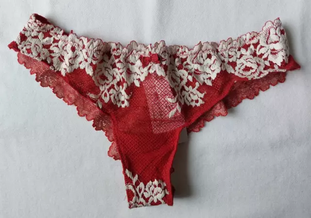 NEW Intimissimi Sexy Red Lace Knickers Size S 