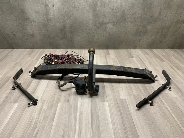 Pièces De Remorque Barre De Remorquage Arrière De Voiture Remplacer Le Support D'attelage De Pare-Chocs Attelage De Remorquage à Connexion Directe Compatible For Tesla - Modèle 3