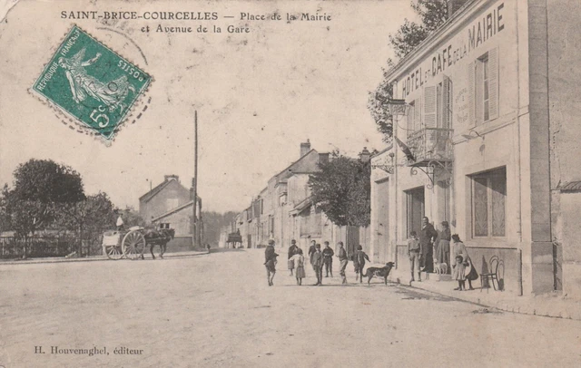 CPA 51 SAINT BRICE COURCELLES Place de la Mairie et Avenue de la Gare