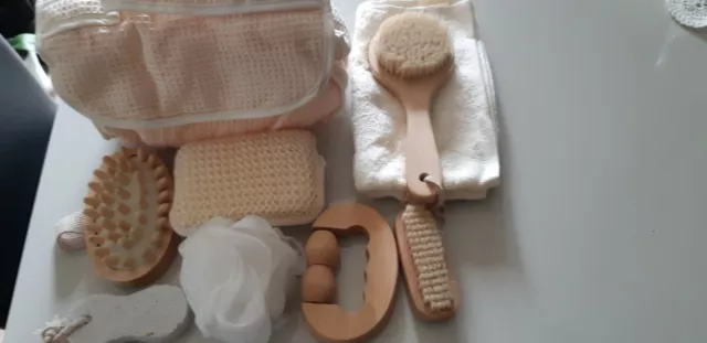 TROUSSE DE toilette et accessoire de bain NEUVE